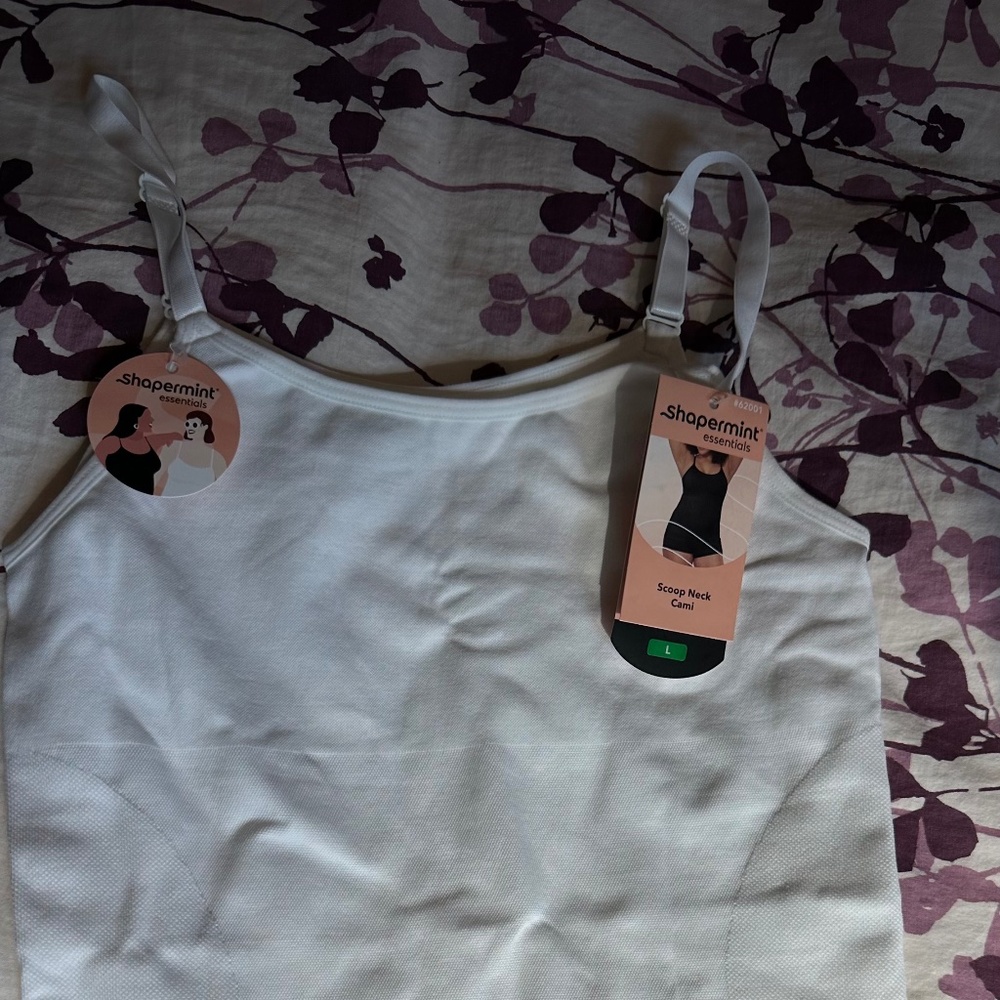 NWT White Shapermint Scoop Neck Cami LARGE